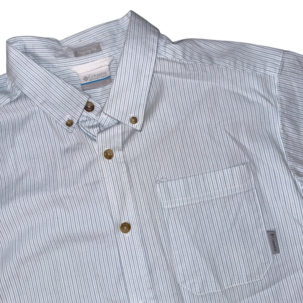 Columbia Button Down Shirt Mens Medium‎ Blue White Pinstripe Short Sleeve